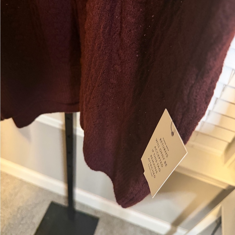 BNWT- Eloquii - Plus size Burgundy Ruffle Sweater- Size 22/24W - Picture 6 of 8